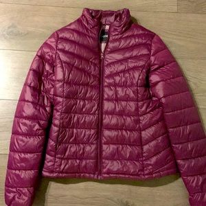 Hi there! I have a XS George jacket that I want to sell!!